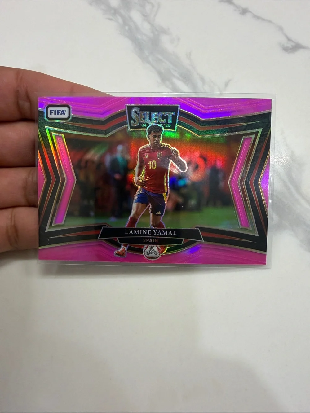 2024-25 Panini Select FIFA Field Level Pink Prizm 45/59 Lamine Yamal, Spain #221